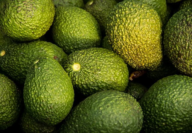 Top Benefits of Avocado Oil & Butter for Hair